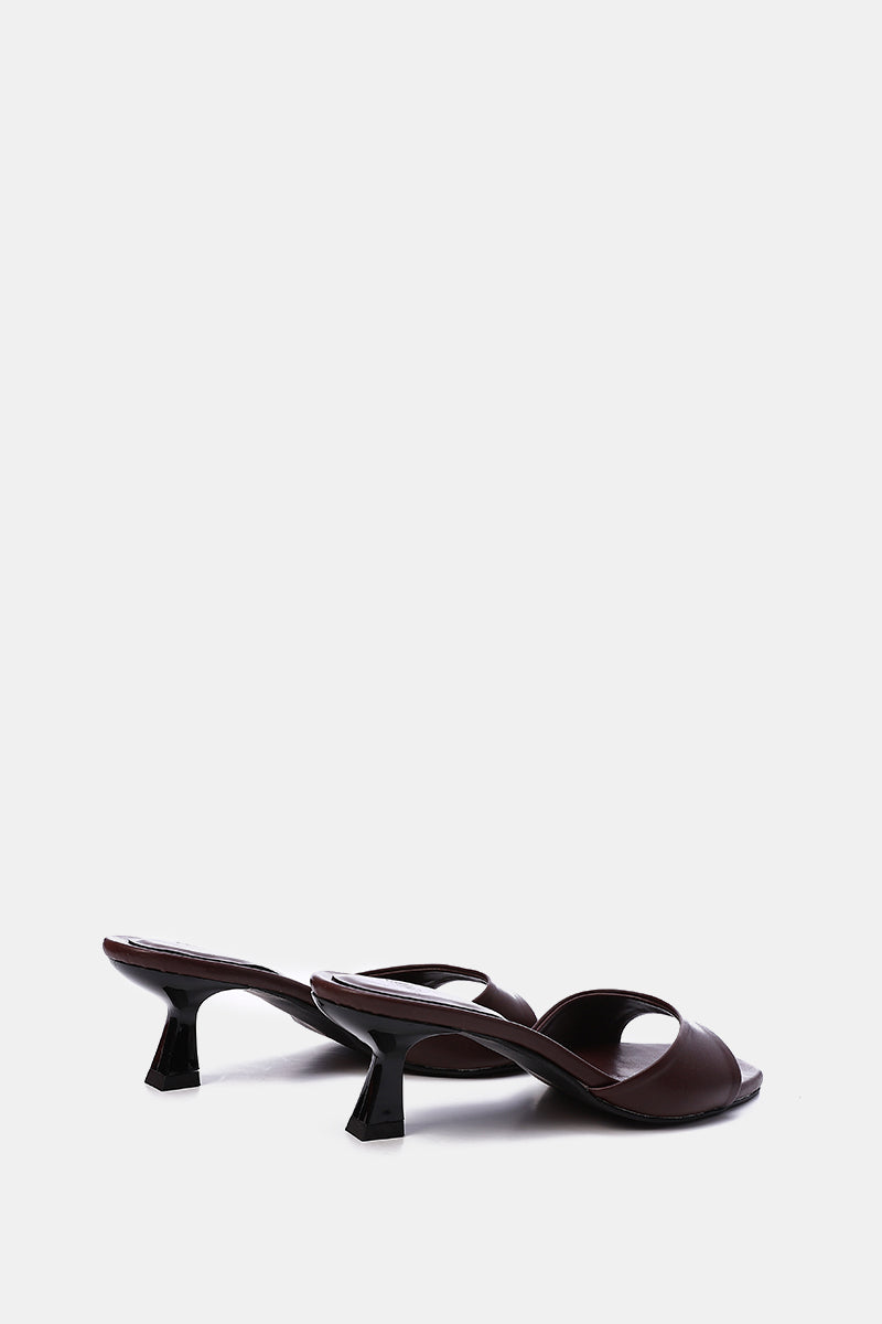 BURGUNDY SQUARE-TOE HEELED SANDALS