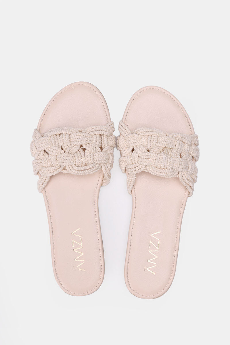 CREAMY KNITTED SLIPPERS
