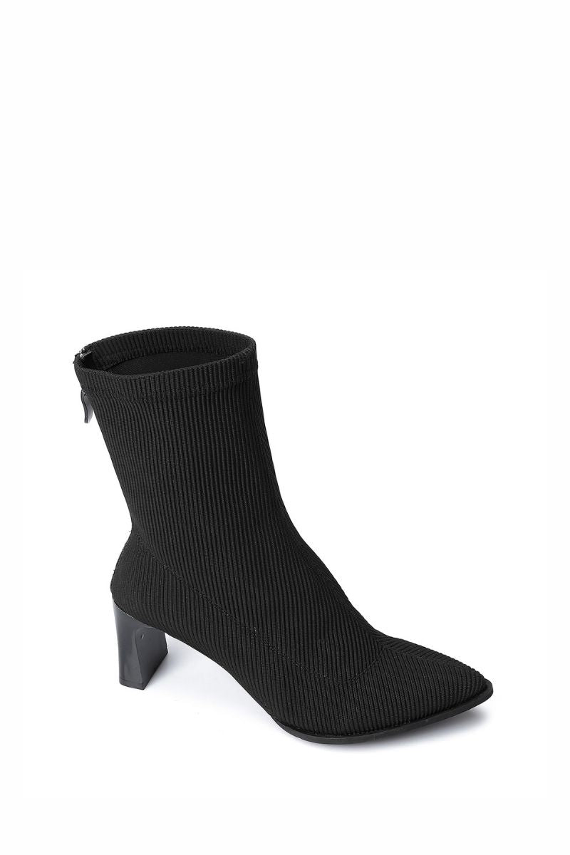 BLACK RIBBED STRETCHABLE ANKLE BOOT