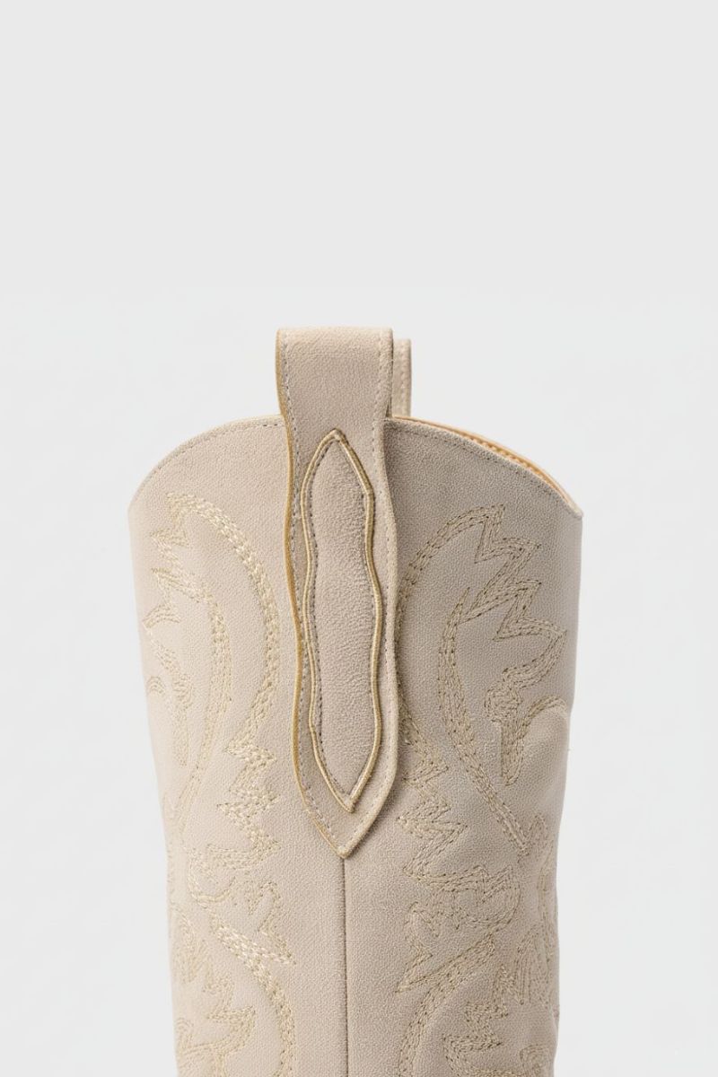 BEIGE EMBROIDERED COWBOY BOOTS