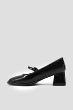 BLACK MARY JANE PUMPS