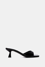 BLACK VERNE SQUARE-TOE HEELED SANDALS