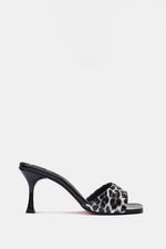 GREY LEOPARD PRINT SQUARE-TOE SANDALS