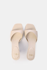BEIGE SQUARE-TOE HEELED SANDALS