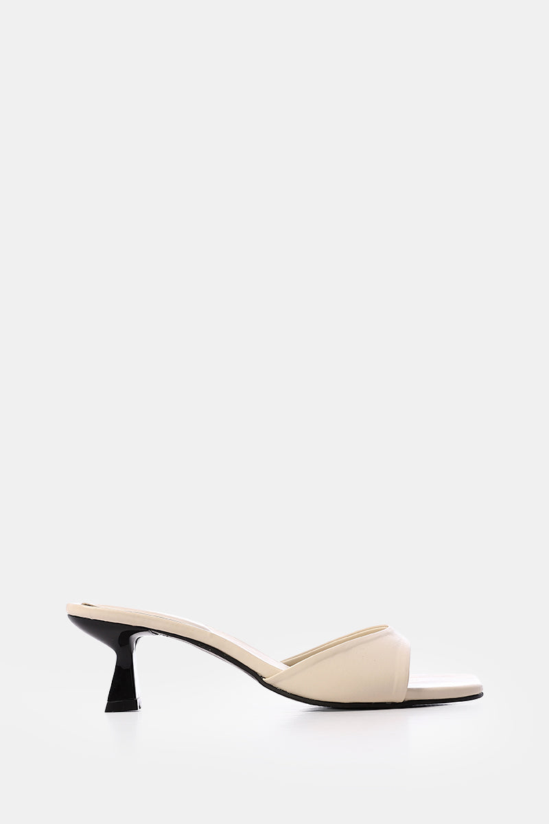 BEIGE SQUARE-TOE HEELED SANDALS