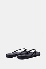 BLACK THONG FLAT SANDAL