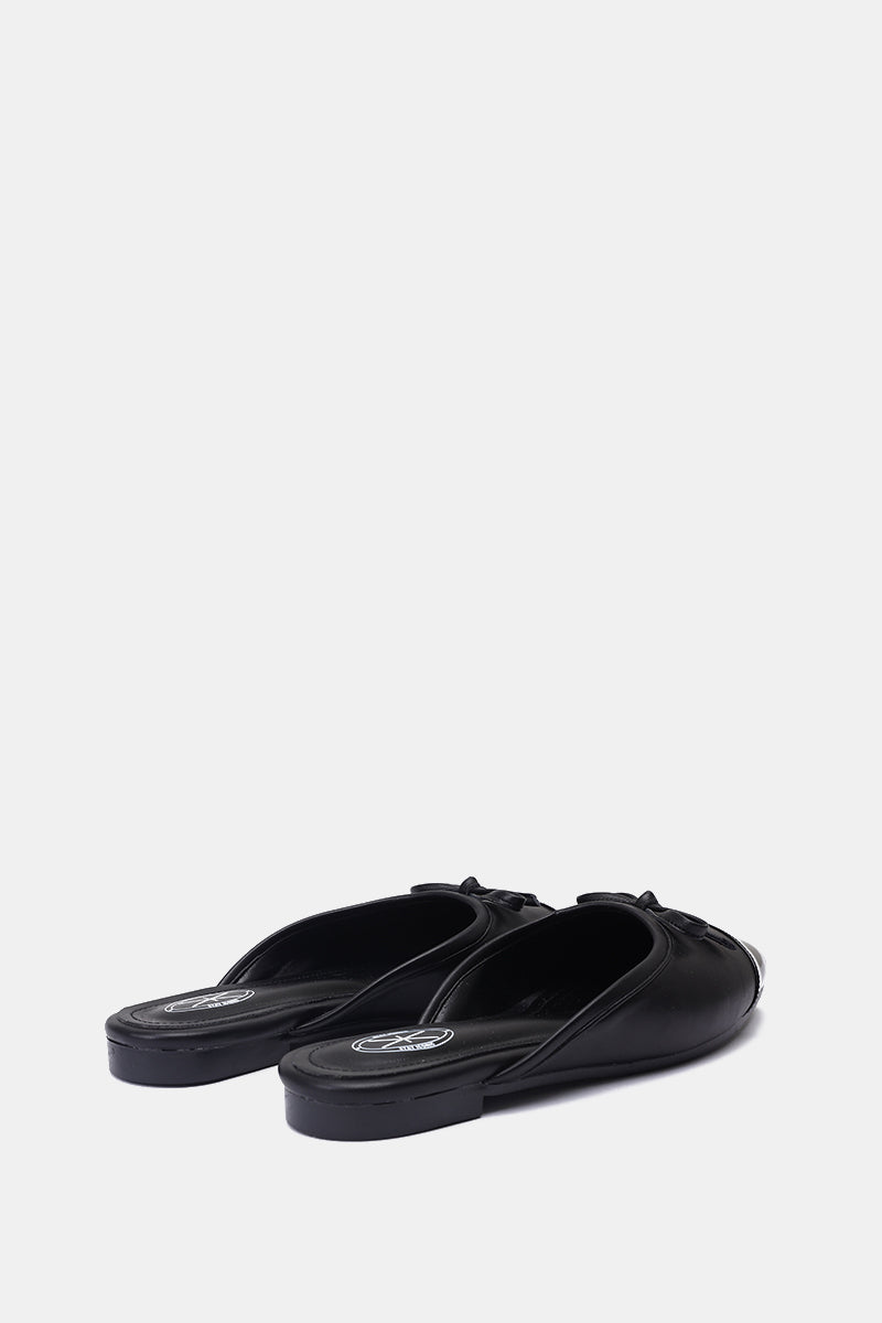 BLACK CAP-TOE BALLET MULE