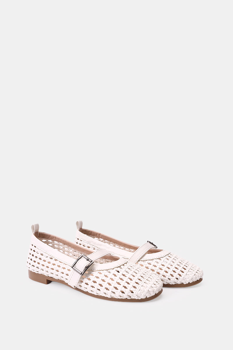 WHITE BUCKLE BRAIDED WOVEN FLAT