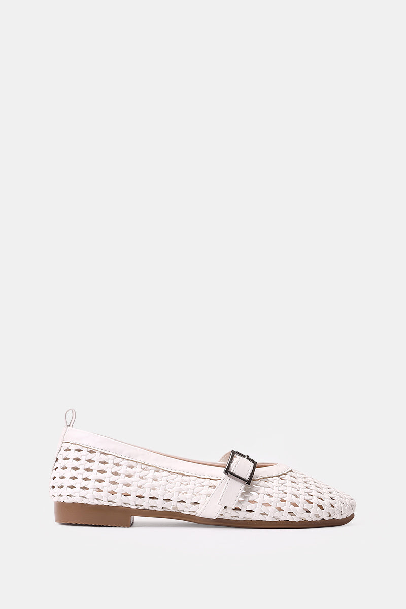 WHITE BUCKLE BRAIDED WOVEN FLAT