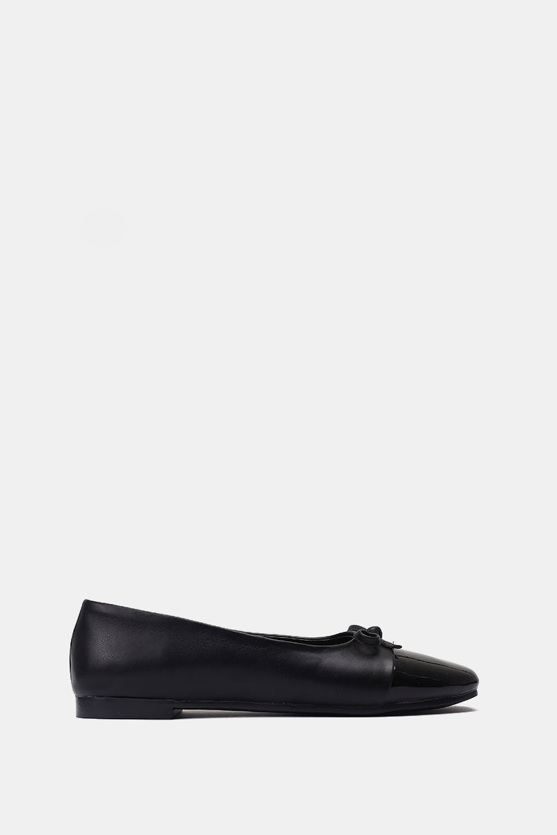 BLACK CAP-TOE MARY JANE
