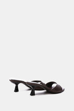 BROWN SQUARE-TOE HEELED SANDALS