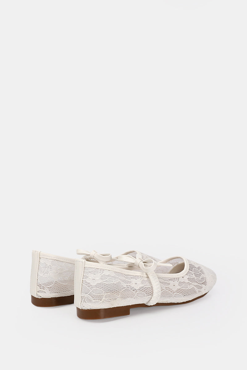 WHITE FLORAL MESH BALLERINA