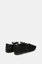 BLACK FLORAL MESH BALLERINA