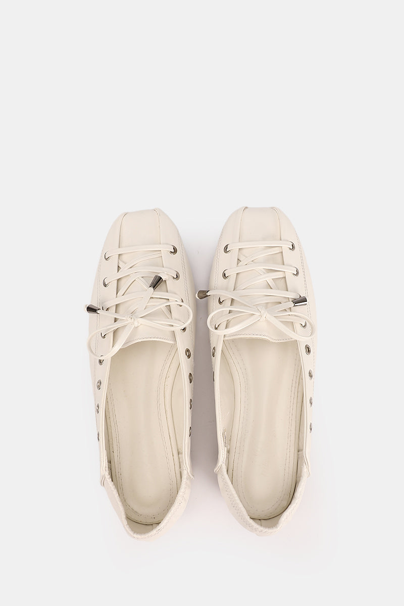 WHITE LACE UP BALLERINA