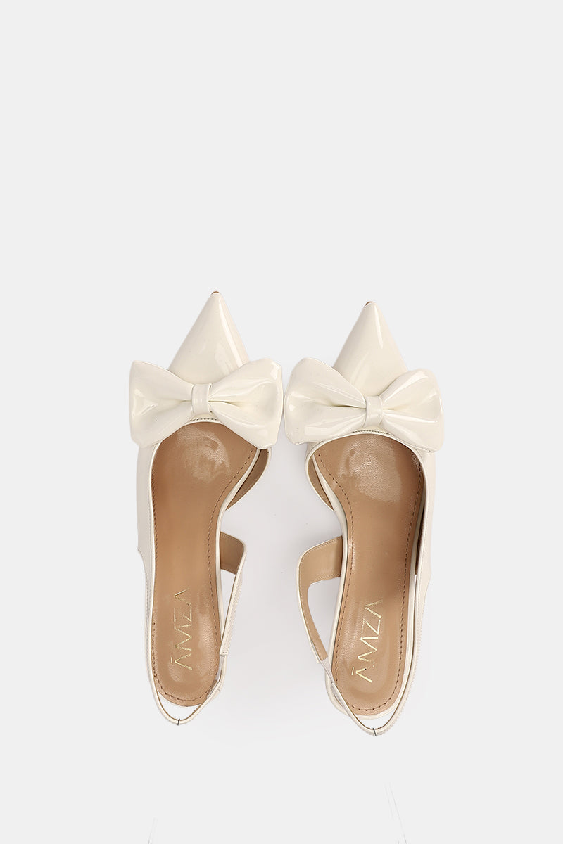 WHITE KITTEN PUMPS