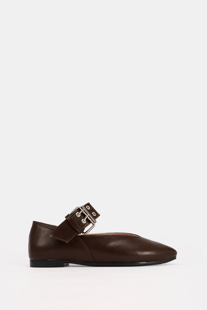 BROWN BUCKLE LEATHER FLAT