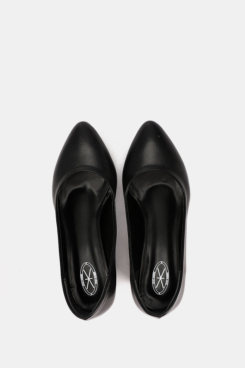 BLACK CHUNKY PUMPS