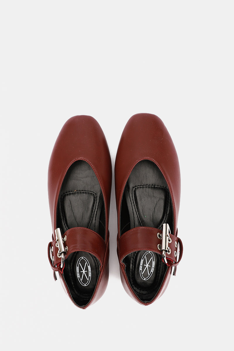 BURGUNDY BUCKLE LEATHER FLAT