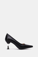 BLACK POINTED-TOE KITTEN HEELS