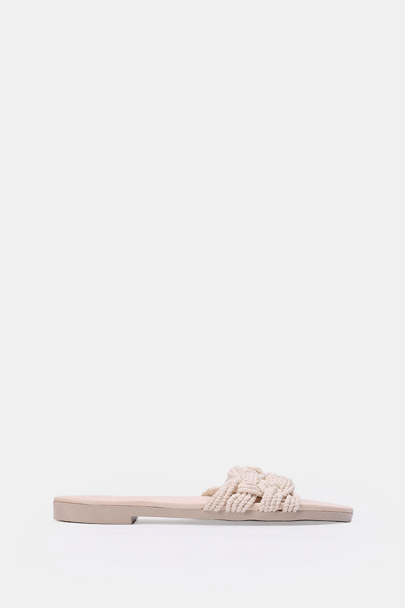 CREAMY KNITTED SLIPPERS