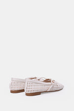 WHITE BRAIDED WOVEN FLAT