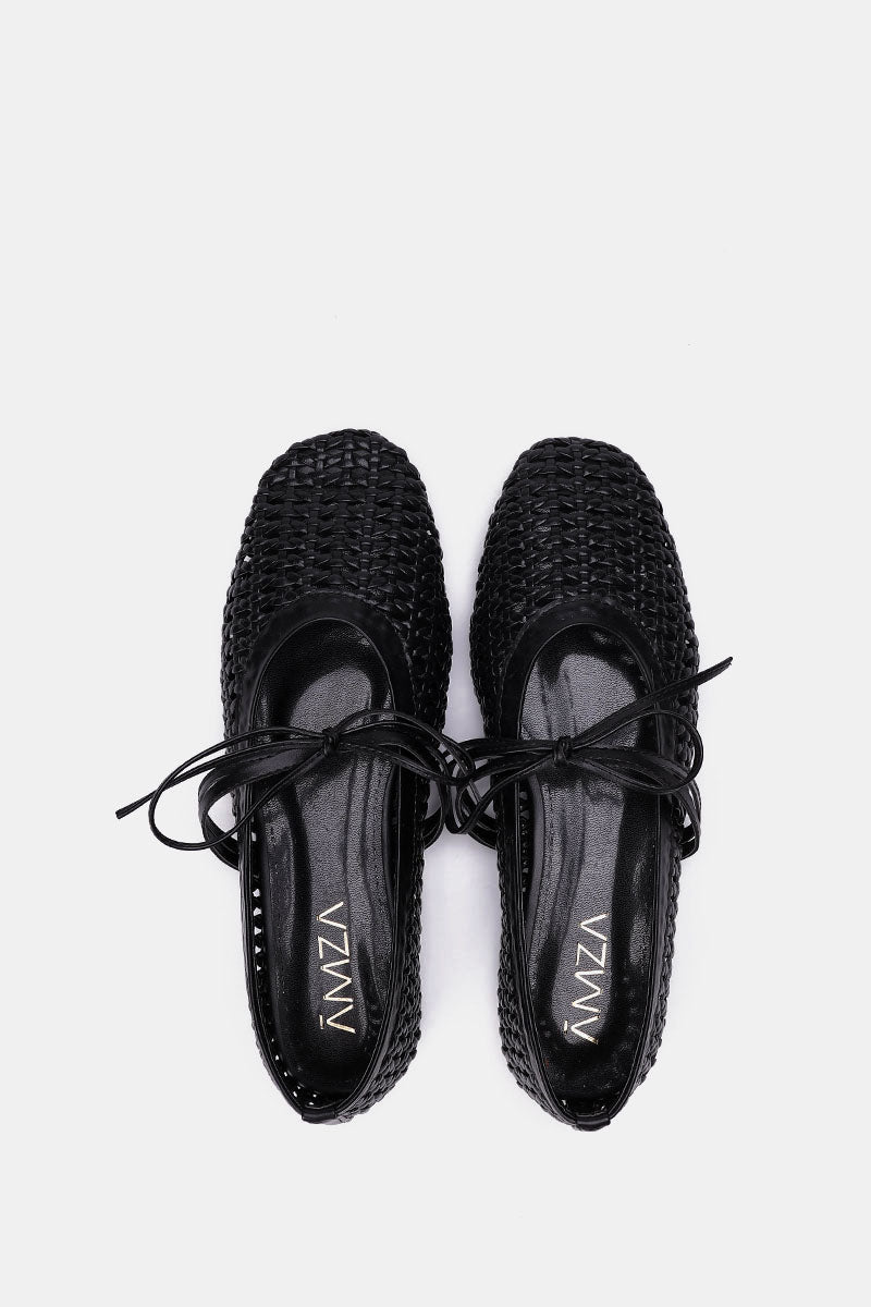 BLACK BRAIDED WOVEN FLAT