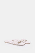 WHITE KNITTED SLIPPERS