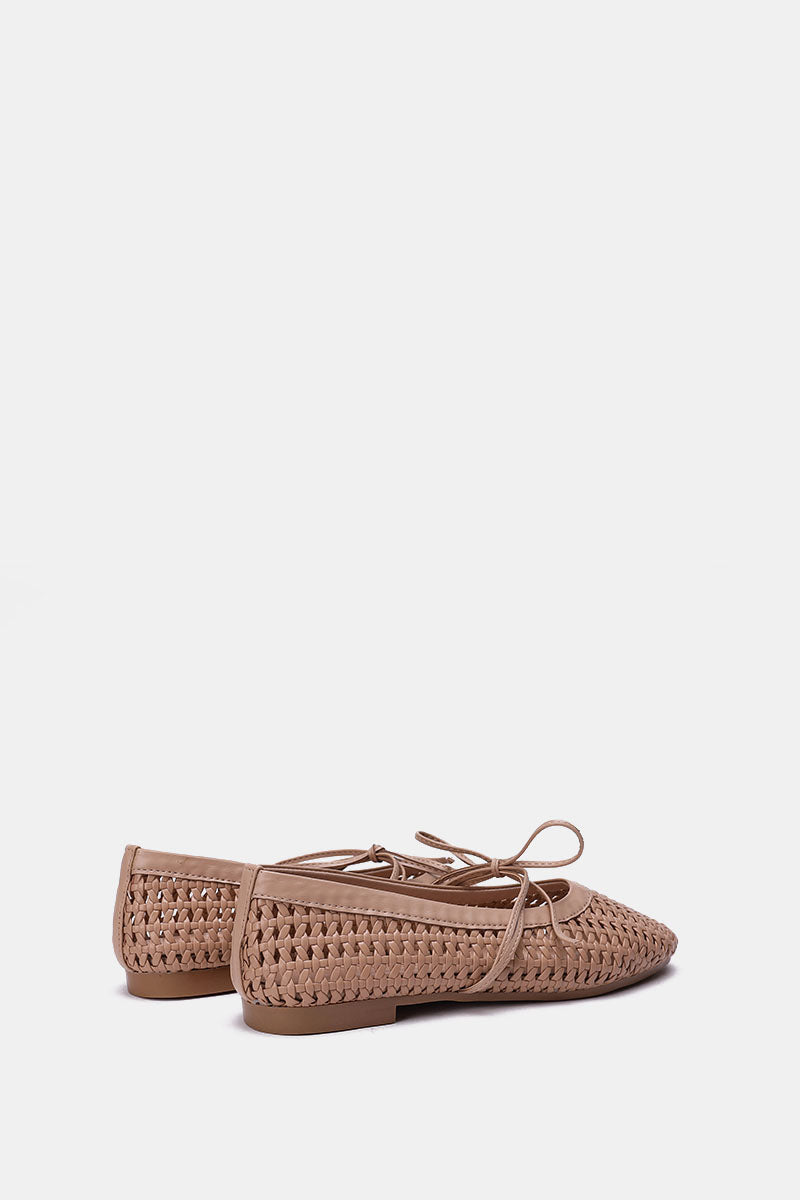 BEIGE BRAIDED WOVEN FLAT