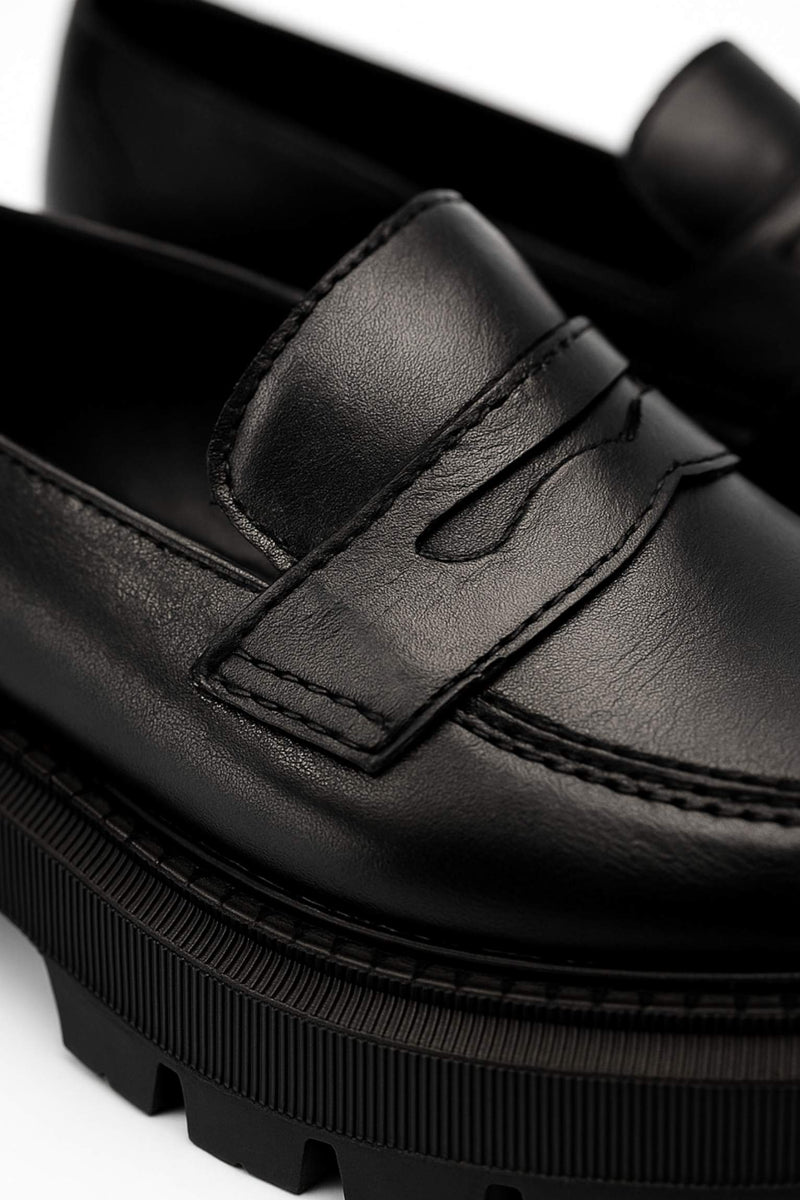 Midnight Gloss loafers genuine leather texture detail