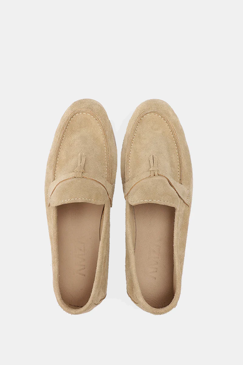 PREMIUM BEIGE TASSEL LOAFERS